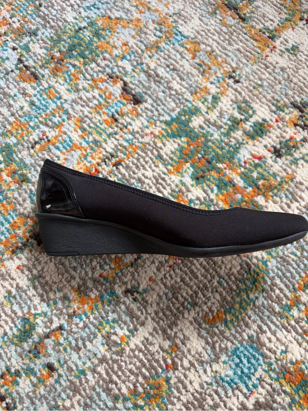 Like New Anne Klein Winner iFlex Black Wedge Pumps, size 8.5